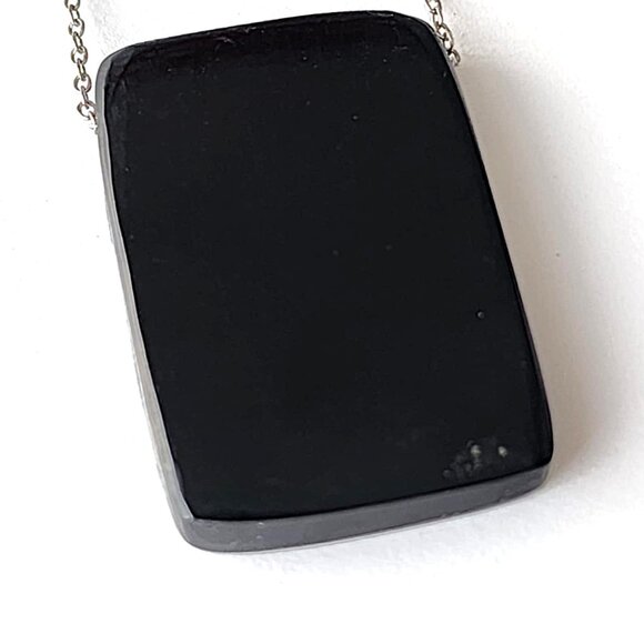 Mother of pearl inlaid wood necklace - Picture 4 of 9